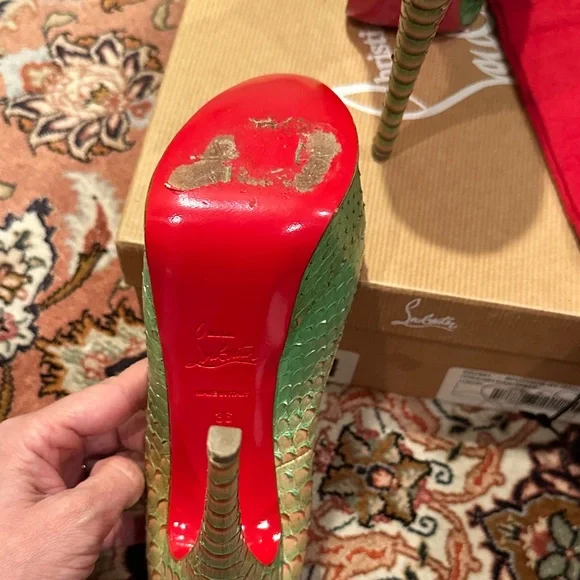 Christian Louboutin Scaled Green and Orange Heels - Picture 4 of 4